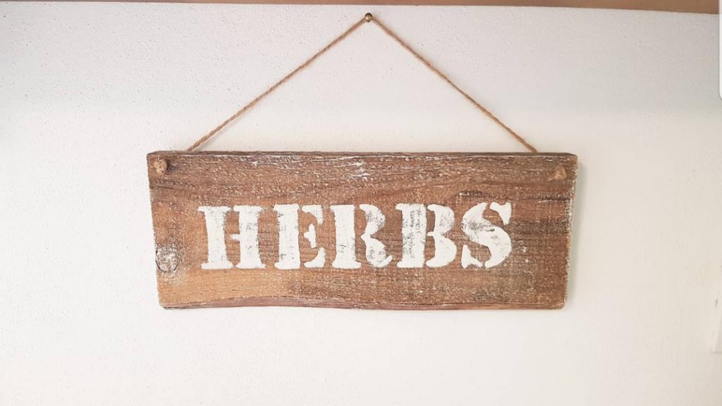 Magnolia - Country & Brocante - TARGHETTA-HERBS 1 TARGHETTA-HERBS