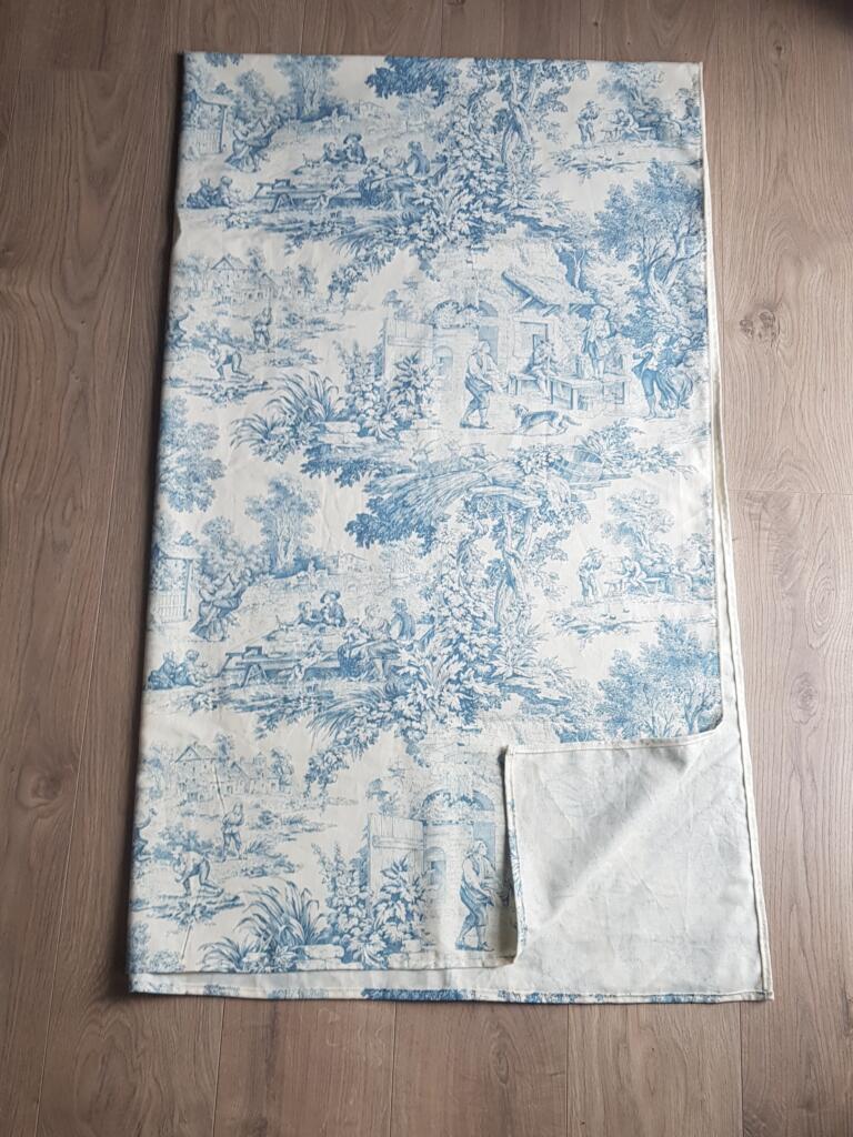 Magnolia - Country & Brocante - TOVAGLIA TOILE DE JOUY AZZURRA 1 TOVAGLIA TOILE DE JOUY AZZURRA