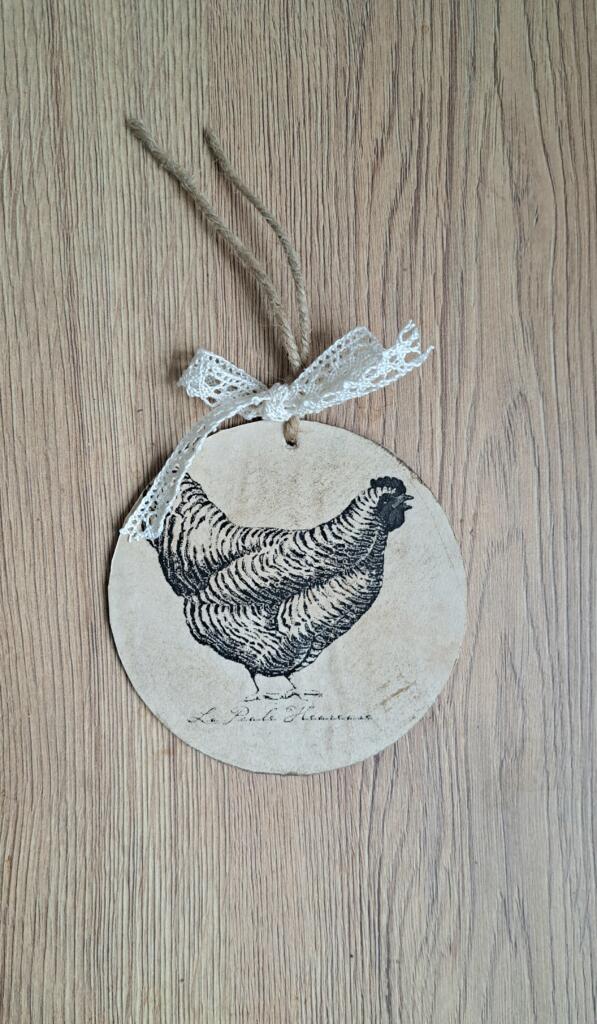 Magnolia - Country & Brocante - DECORAZIONE GALLINA 1 DECORAZIONE GALLINA
