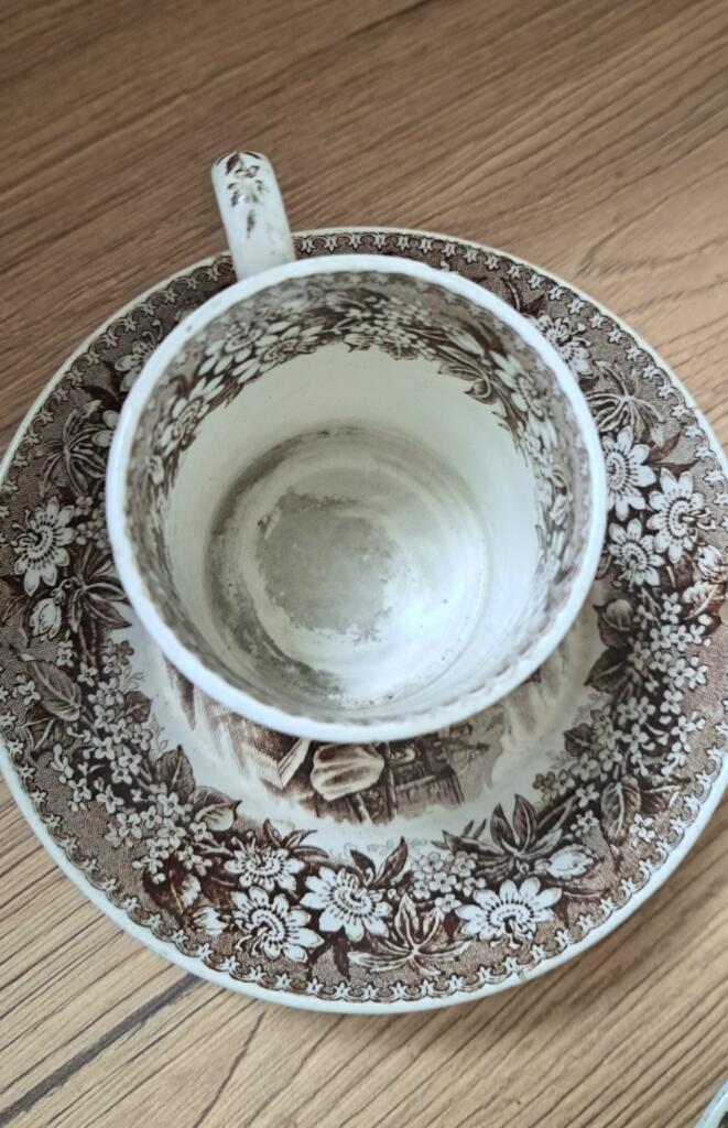 Magnolia - Country & Brocante - TAZZE INGLESI CON PIATTINO WEDGWOOD 5 TAZZE INGLESI CON PIATTINO WEDGWOOD - immagine 5