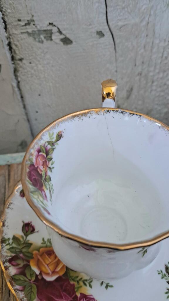 Magnolia - Country & Brocante - TAZZA DA CAFFE' ROYAL ALBERT OLD COUNTRY ROSES 3 TAZZA DA CAFFE' ROYAL ALBERT OLD COUNTRY ROSES - immagine 3