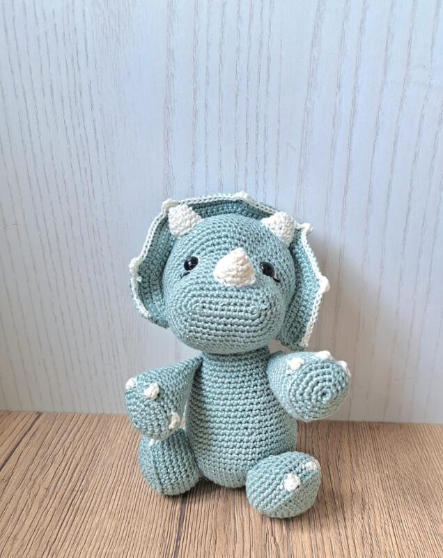 DINOSAURO CROCHET