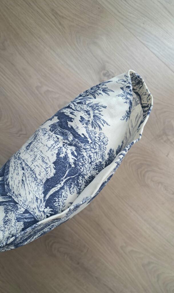 Magnolia - Country & Brocante - CUSCINO TOILE DE JOUY BLU RETTANGOLARE 2 CUSCINO TOILE DE JOUY BLU RETTANGOLARE - immagine 2
