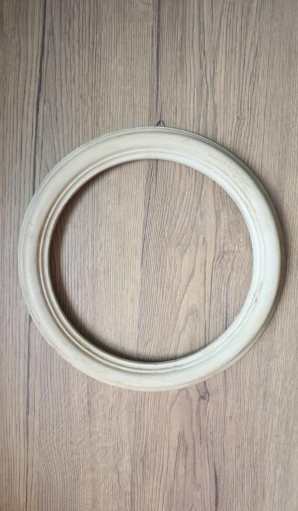 Magnolia - Country & Brocante - VECCHIA CORNICE ROTONDA BIANCA (Copia) 1 VECCHIA CORNICE ROTONDA BIANCA (Copia)