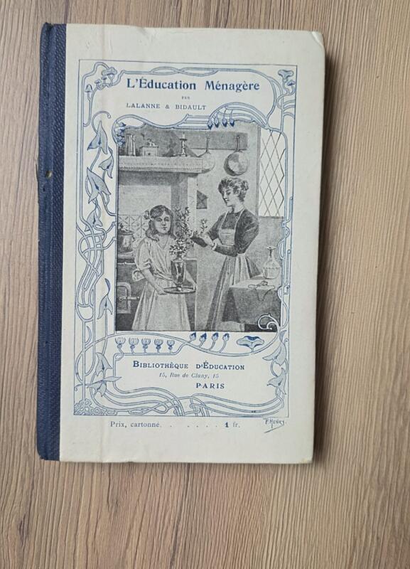VECCHIO LIBRO FRANCESE