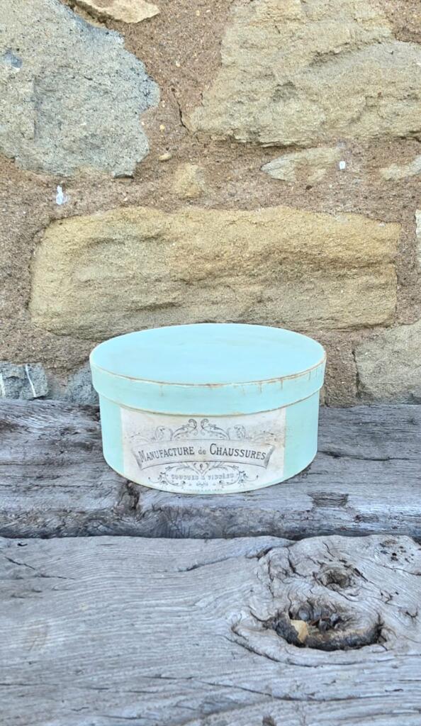 Magnolia - Country & Brocante - SCATOLA PICCOLA COLOR VERDE ACQUA 1 SCATOLA PICCOLA COLOR VERDE ACQUA